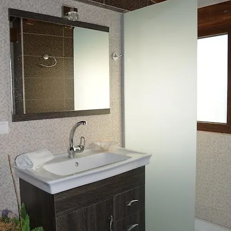 דירה Home Suites הרסוניסוס