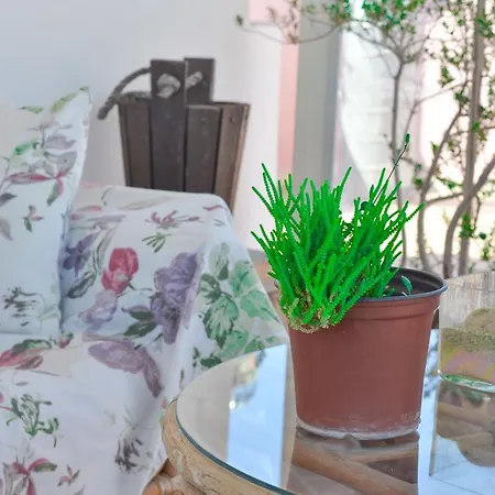 Apartment Home Suites *