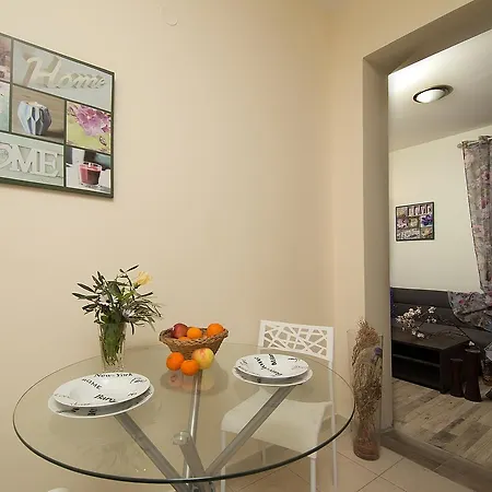 Home Suites * הרסוניסוס